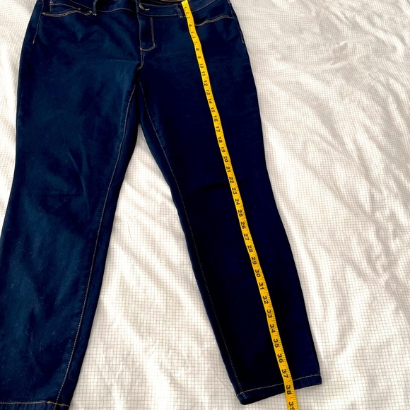 Jones New York stretchy jeans 20W like new deep indigo blue soft stretchy - Picture 2 of 9